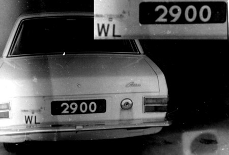 The only known WL oval on-car, in London 1970s.  Brumby archive