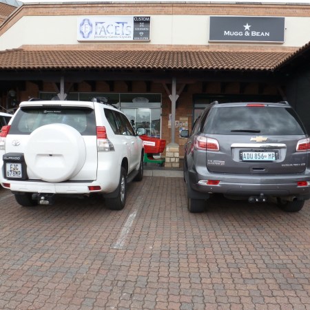 Mpumulanga at left and Mozambique (Maputo Province to the right.