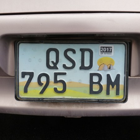 A normal current Swazi plate type commencing 2010, in which Q 795 B is the registration, SD the country i/d and M codes Manzini district.            Brumby archive 2015