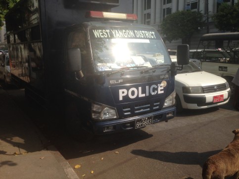 bur-2013-napidaw_6h-9883_police-lorry-2017vb